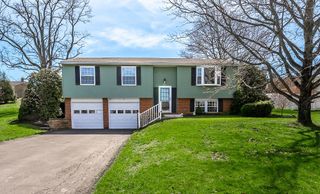 185 Princeton Dr, Center Twp, PA 15001