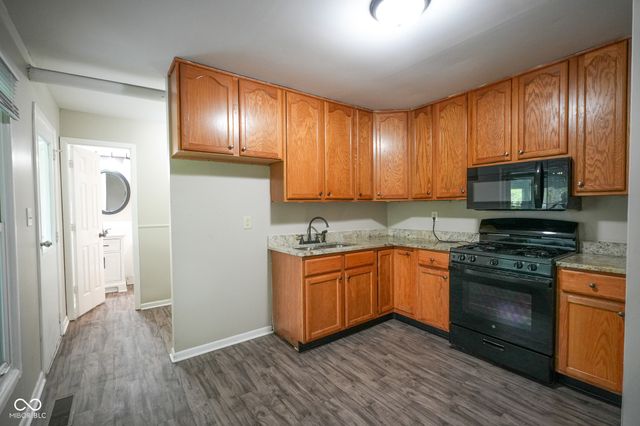 710 Brooks Drive, Fortville, IN 46040