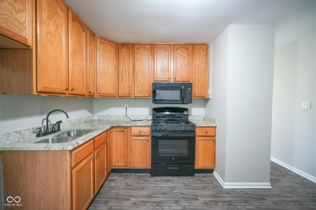 710 Brooks Drive, Fortville, IN 46040