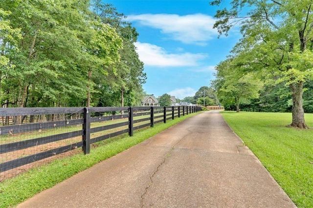 1021 AVERY Road, Canton, GA 30115