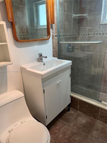 500 77th Street 2, Miami Beach, FL 33141