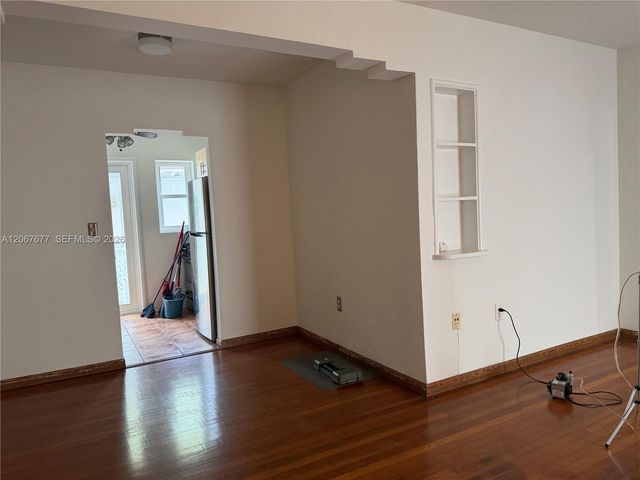 500 77th Street 2, Miami Beach, FL 33141