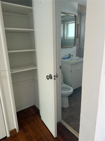 500 77th Street 2, Miami Beach, FL 33141
