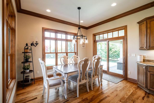 190 High Ridge COURT, Slinger, WI 53086