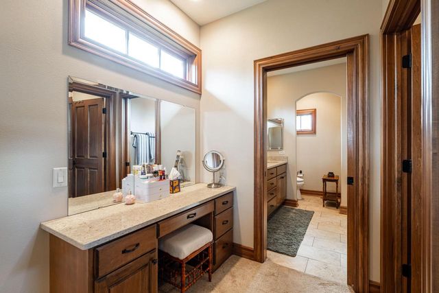 190 High Ridge COURT, Slinger, WI 53086