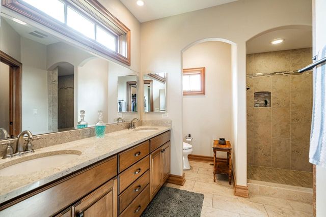 190 High Ridge COURT, Slinger, WI 53086