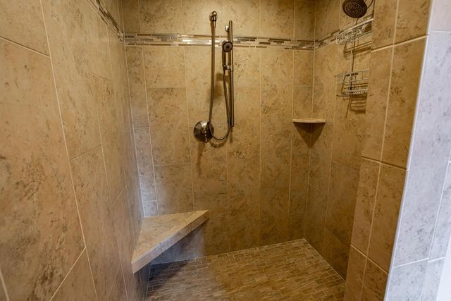 190 High Ridge COURT, Slinger, WI 53086