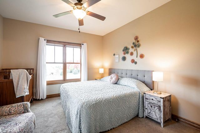 190 High Ridge COURT, Slinger, WI 53086