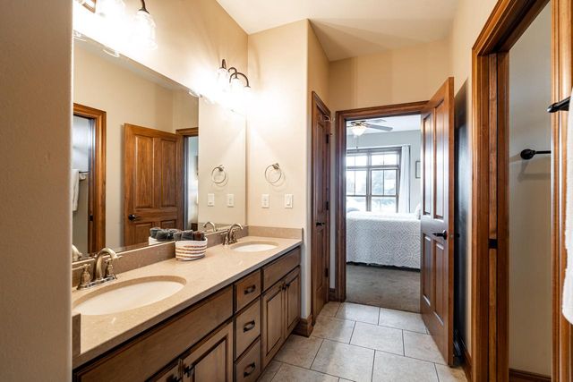 190 High Ridge COURT, Slinger, WI 53086