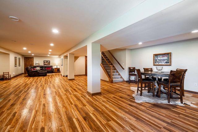 190 High Ridge COURT, Slinger, WI 53086