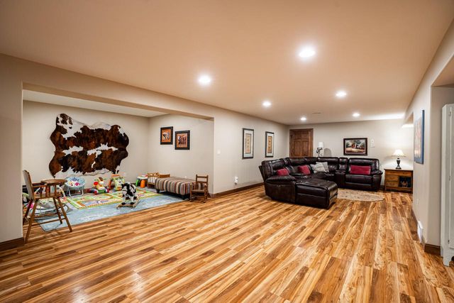 190 High Ridge COURT, Slinger, WI 53086