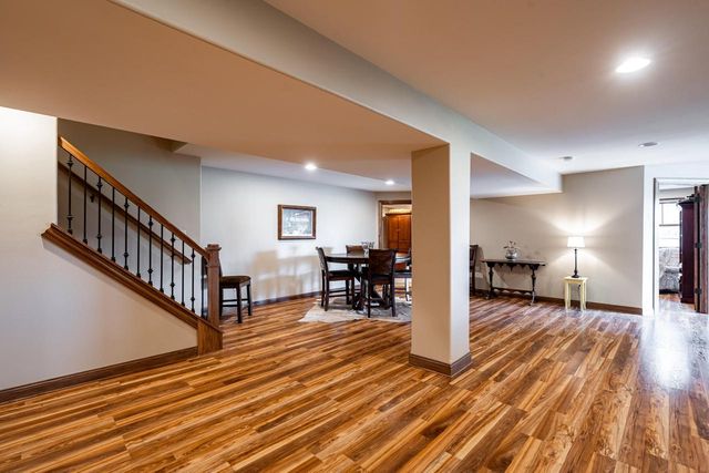 190 High Ridge COURT, Slinger, WI 53086