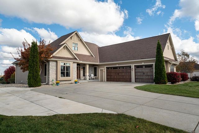 190 High Ridge COURT, Slinger, WI 53086