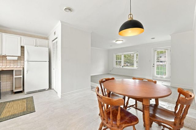 9445 Highland Drive, Grosse Ile Twp, MI 48138