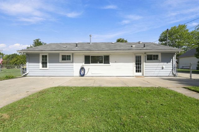 9445 Highland Drive, Grosse Ile Twp, MI 48138