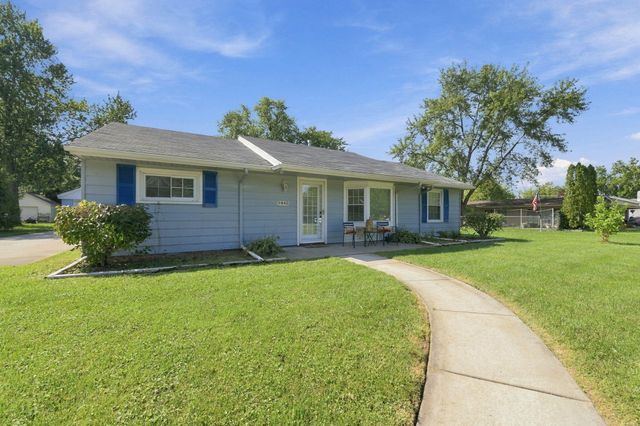 9445 Highland Drive, Grosse Ile Twp, MI 48138
