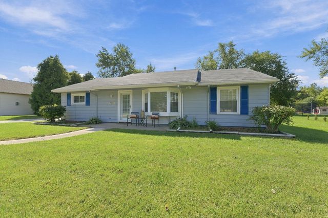 9445 Highland Drive, Grosse Ile Twp, MI 48138