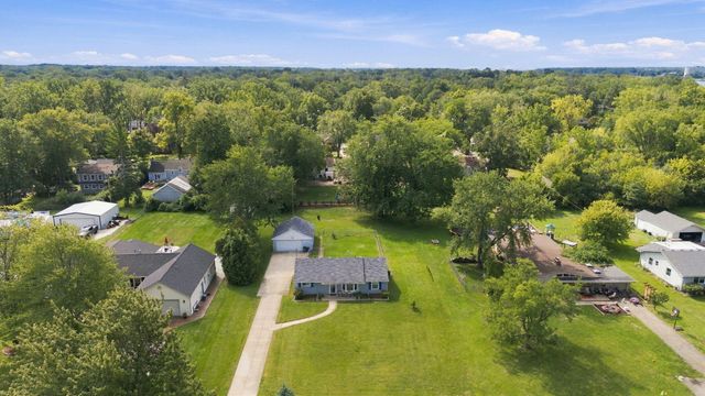 9445 Highland Drive, Grosse Ile Twp, MI 48138
