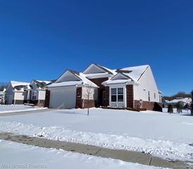 30153 TURTLE CREEK CIRCLE, Lyon Charter Township, MI 48165