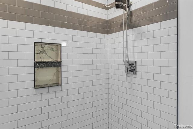 8150 Davison Road, Davison, MI 48423