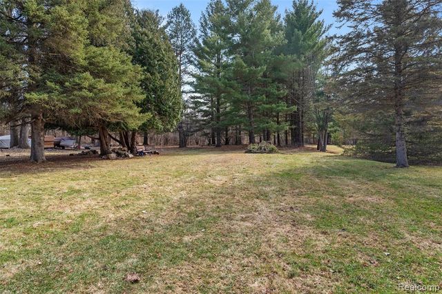 8150 Davison Road, Davison, MI 48423