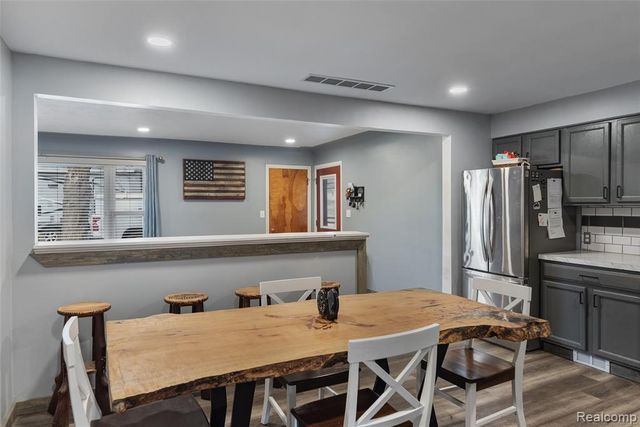 8150 Davison Road, Davison, MI 48423