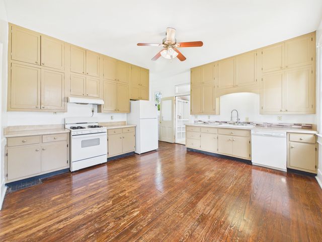 1615 Canfield Street, Huntington, IN 46750