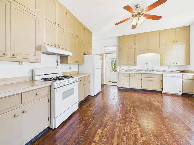 1615 Canfield Street, Huntington, IN 46750