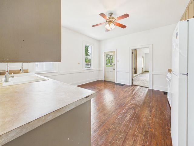 1615 Canfield Street, Huntington, IN 46750