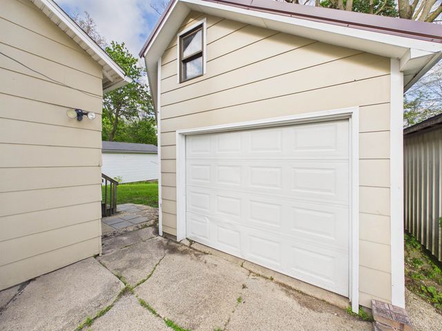 1615 Canfield Street, Huntington, IN 46750