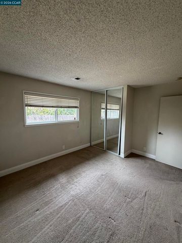 1209 Saint Louis, Concord, CA 94518