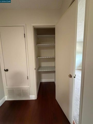 1209 Saint Louis, Concord, CA 94518