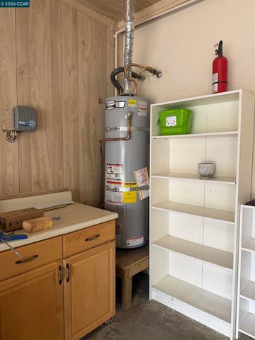 1209 Saint Louis, Concord, CA 94518