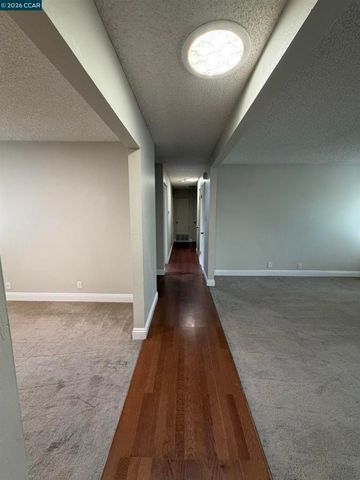 1209 Saint Louis, Concord, CA 94518