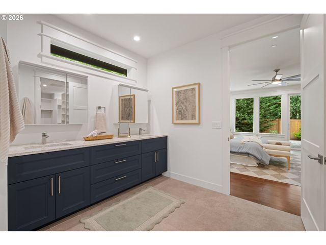 3850 LAKE GROVE Ave, Lake Oswego, OR 97035