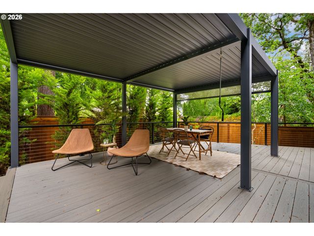 3850 LAKE GROVE Ave, Lake Oswego, OR 97035