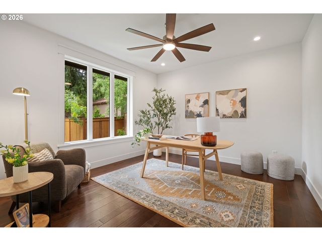 3850 LAKE GROVE Ave, Lake Oswego, OR 97035