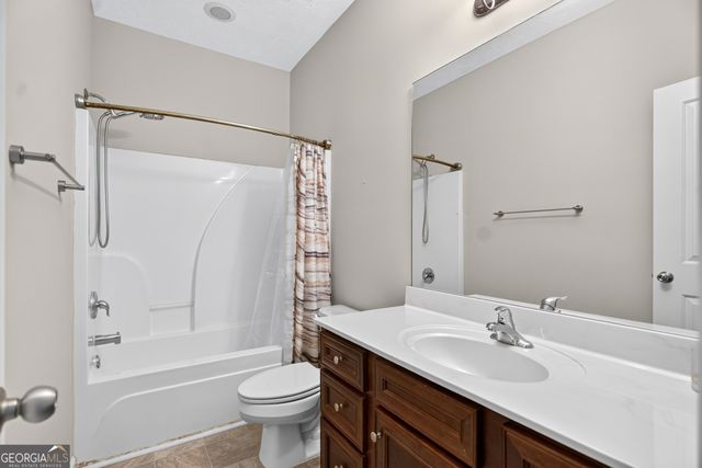 402 Creekside Drive, Lagrange, GA 30240