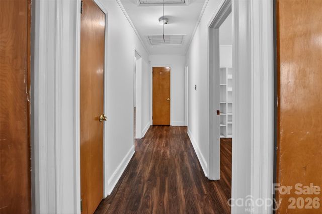 46 Pinecrest Avenue, Great Falls, SC 29055