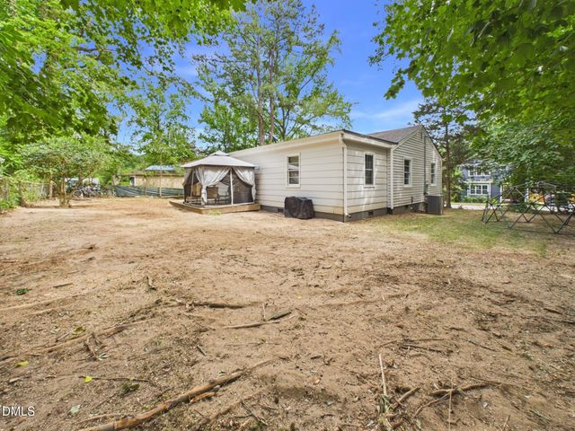 109 Blanchard Street, Raleigh, NC 27603