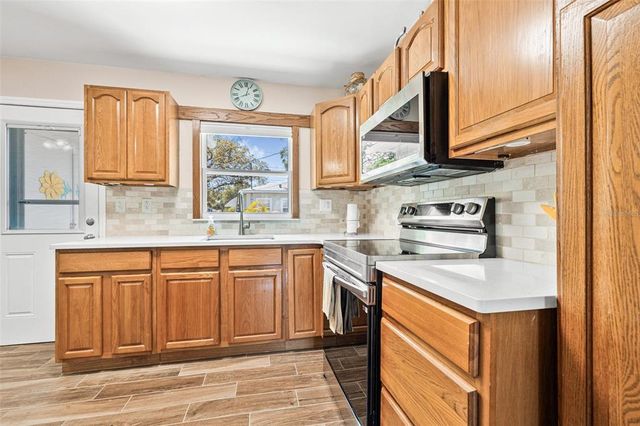2134 6TH AVENUE N, St Petersburg, FL 33713