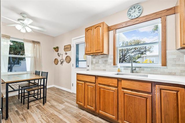 2134 6TH AVENUE N, St Petersburg, FL 33713