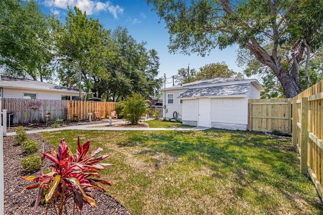2134 6TH AVENUE N, St Petersburg, FL 33713
