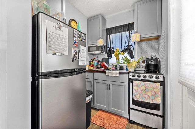 2134 6TH AVENUE N, St Petersburg, FL 33713