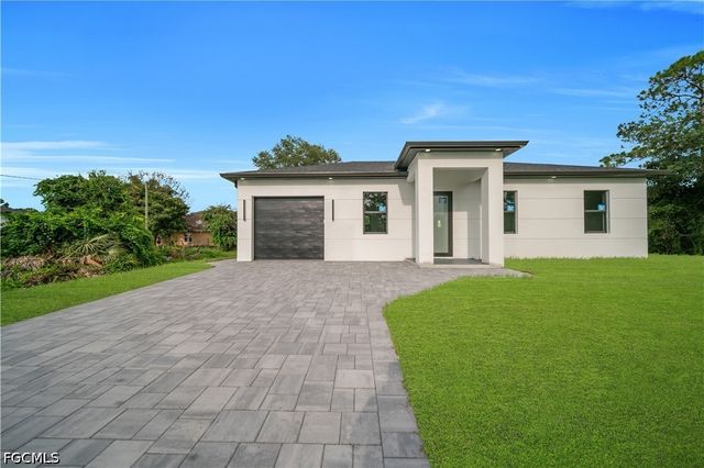 1718 Hibiscus AVE, Lehigh Acres, FL 33972
