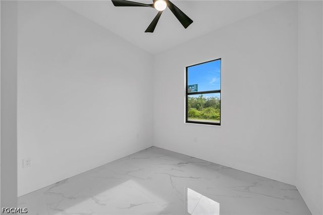 1718 Hibiscus AVE, Lehigh Acres, FL 33972