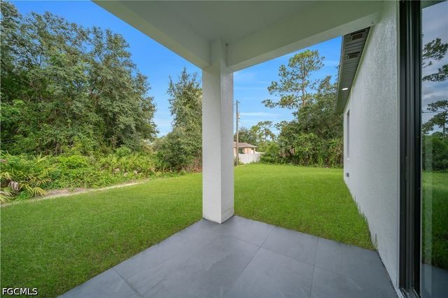 1718 Hibiscus AVE, Lehigh Acres, FL 33972
