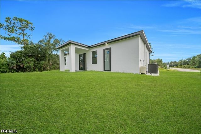 1718 Hibiscus AVE, Lehigh Acres, FL 33972