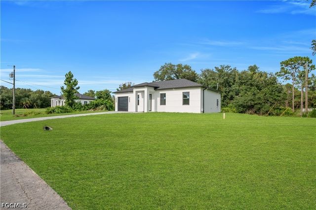 1718 Hibiscus AVE, Lehigh Acres, FL 33972