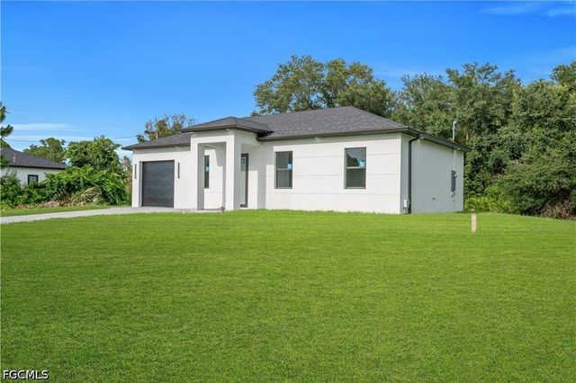 1718 Hibiscus AVE, Lehigh Acres, FL 33972